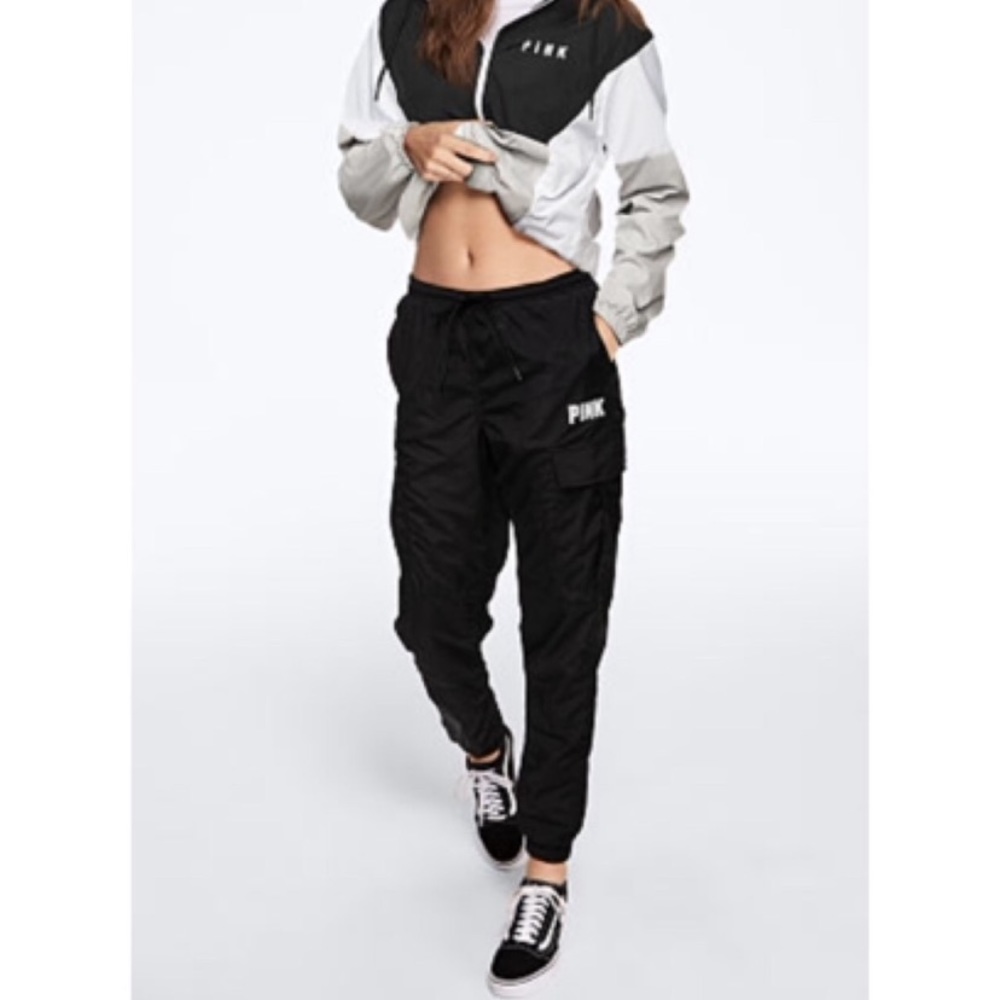 VS PINK BLACK NYLON CARGO PANTS.       SIZE M